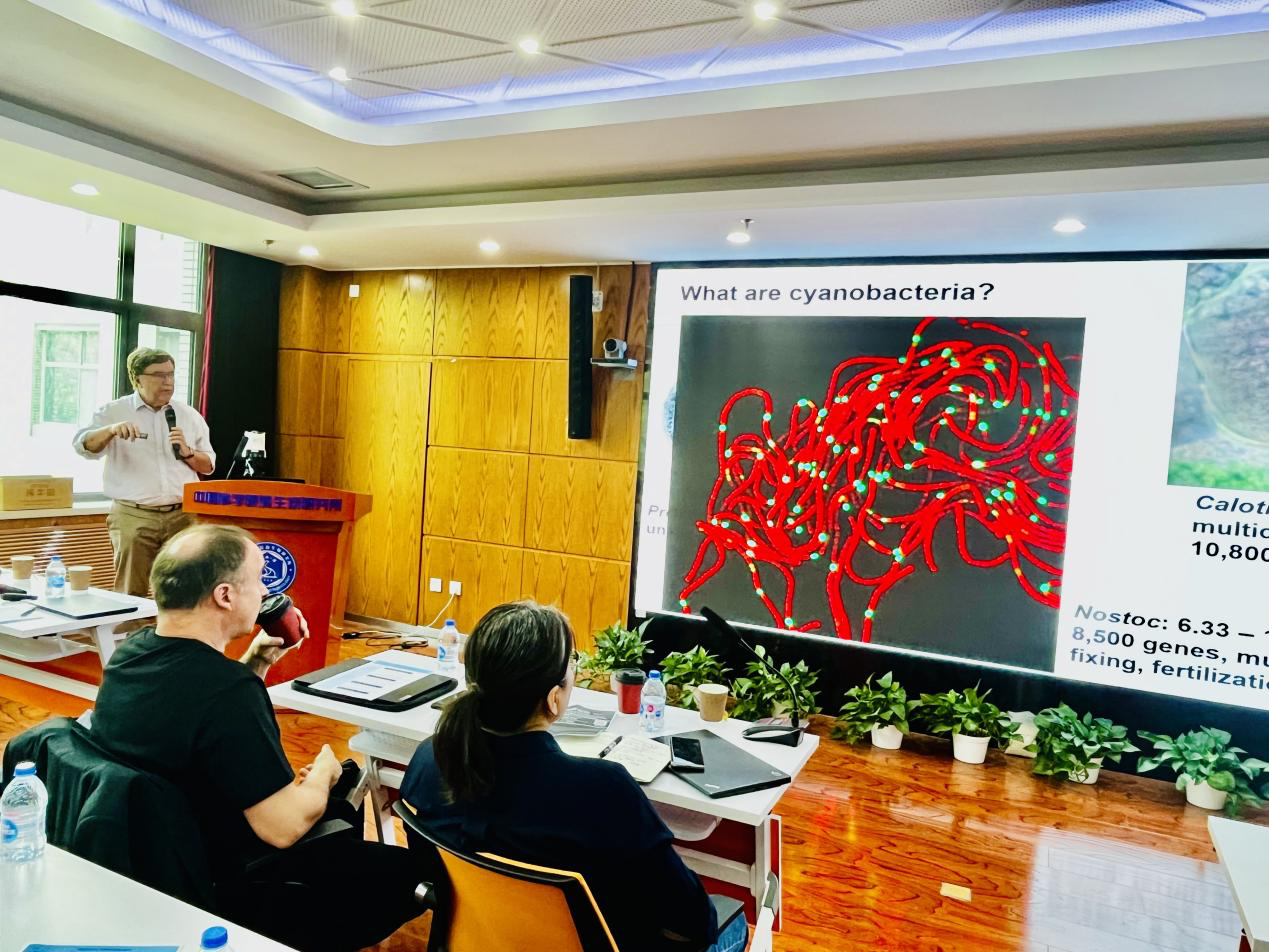 2024年第12期“致微论坛”在微生物所举行